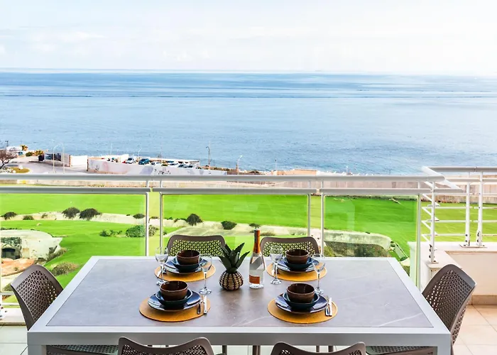 Luxury Seafront 3Br With Pool By Arcobnb