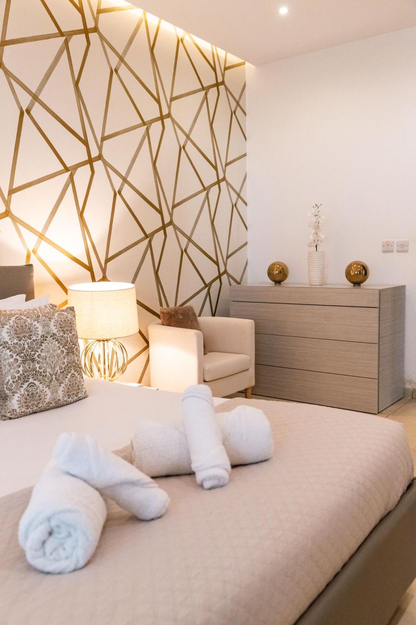 Luxury Seafront 3br With Pool By Arcobnb * Sliema