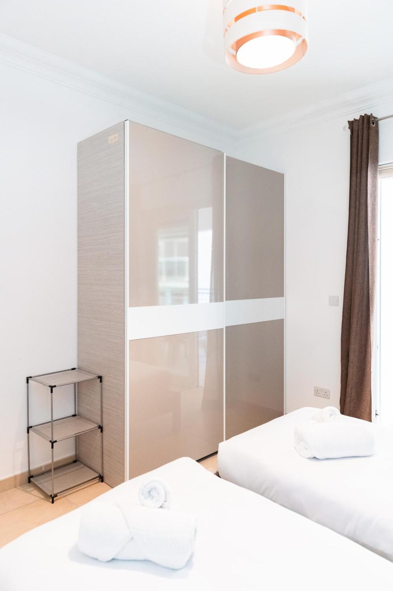 Luxury Seafront 3br With Pool By Arcobnb
